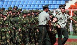 吃瓜不打烊军训跳舞,军训中的欢乐舞蹈时光