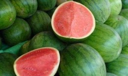 吃瓜能不能晚上吃,吃瓜的最佳时间，晚上真的能吃吗？