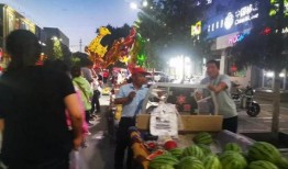 杭锦旗苏醒吃瓜,吃瓜群众见证乡村振兴新篇章