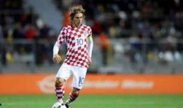 足球丹麦vs克罗地亚比分预测,预测比分揭晓，谁将笑到最后？”