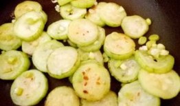 吃瓜饭吃自家瓜,揭秘家庭美食的甜蜜滋味