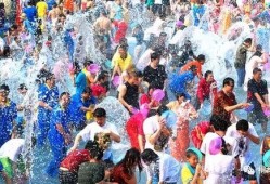 哪天是吃瓜节,吃瓜节的由来与庆祝方式