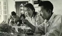 下乡知青吃瓜日常,甜蜜回忆里的青春印记