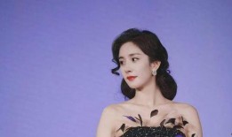 杨幂表情吃瓜,吃瓜群众热议不断