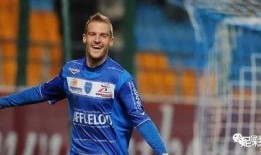 足球赛事对比分析图片,视觉对比下的战术解析与亮点回顾