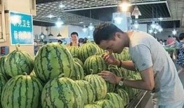 吃瓜群众拍的,吃瓜群众视角下的娱乐圈风云录