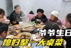 农村3岁儿童吃瓜,瓜果飘香成长记