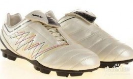 足球鞋品牌对比分析,性能与设计的全方位解析